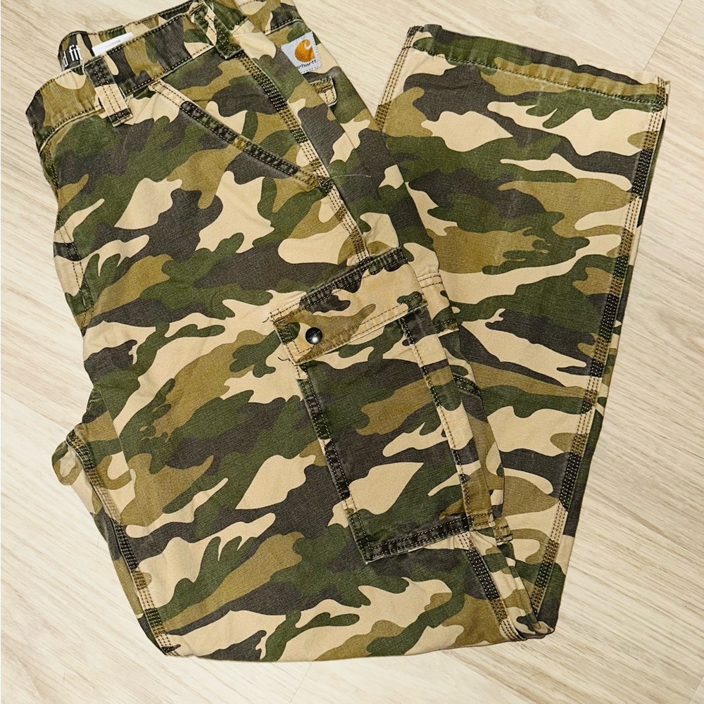 Carhartt Men’s Camouflage Cargo Pants - Green & Tan Camo